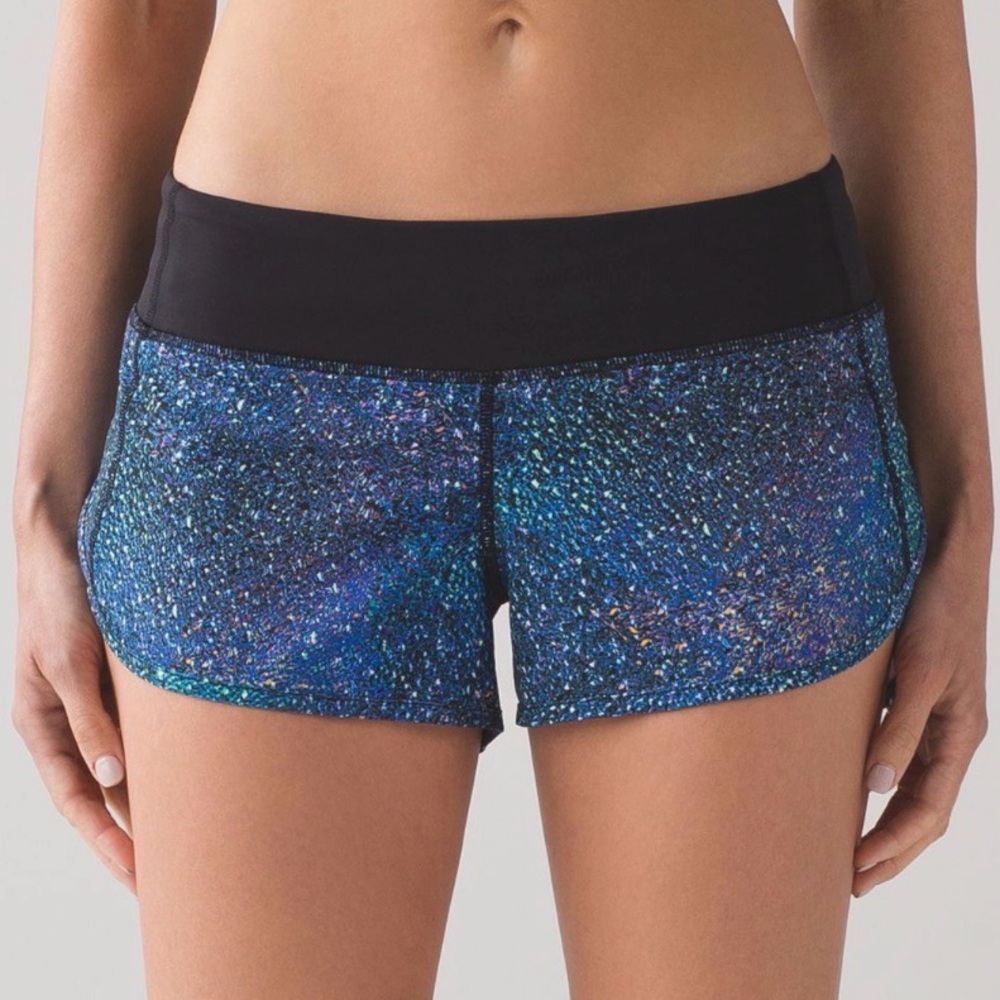 Lululemon Speed Short 2.5” Mermaid Galaxy Strive Multi Black / Black Size 6